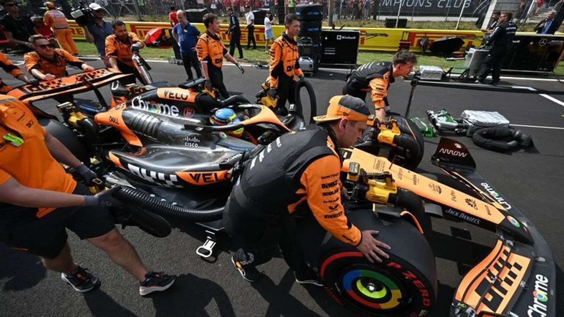 F1 Singapour : Lewis Hamilton perd une place après une pénalité en fin ...