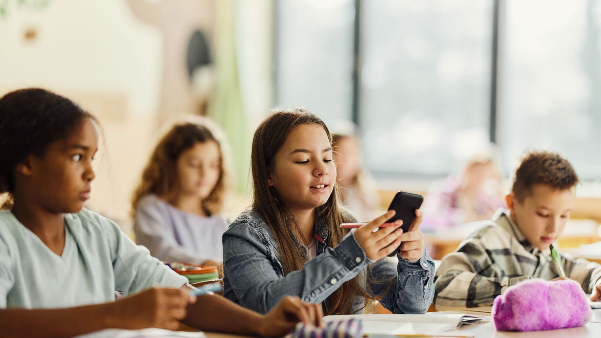 Parlons solutions : pour éviter de "tiktokiser" l’école, il faut aussi garder la culture de l'effort