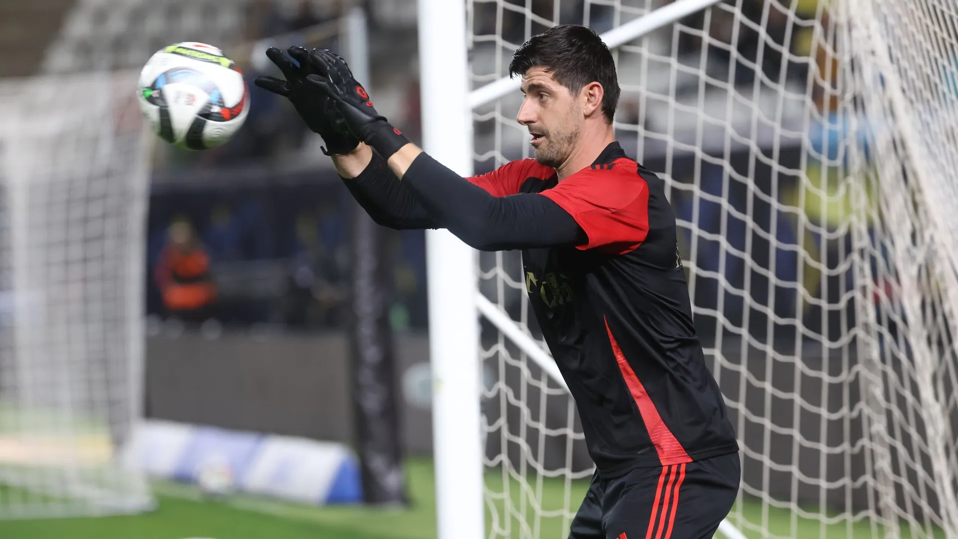 Diables Rouges Passe Décisive Meunier aujourd'hui, Kompany, Witsel ou Benteke par le passé : quand ...