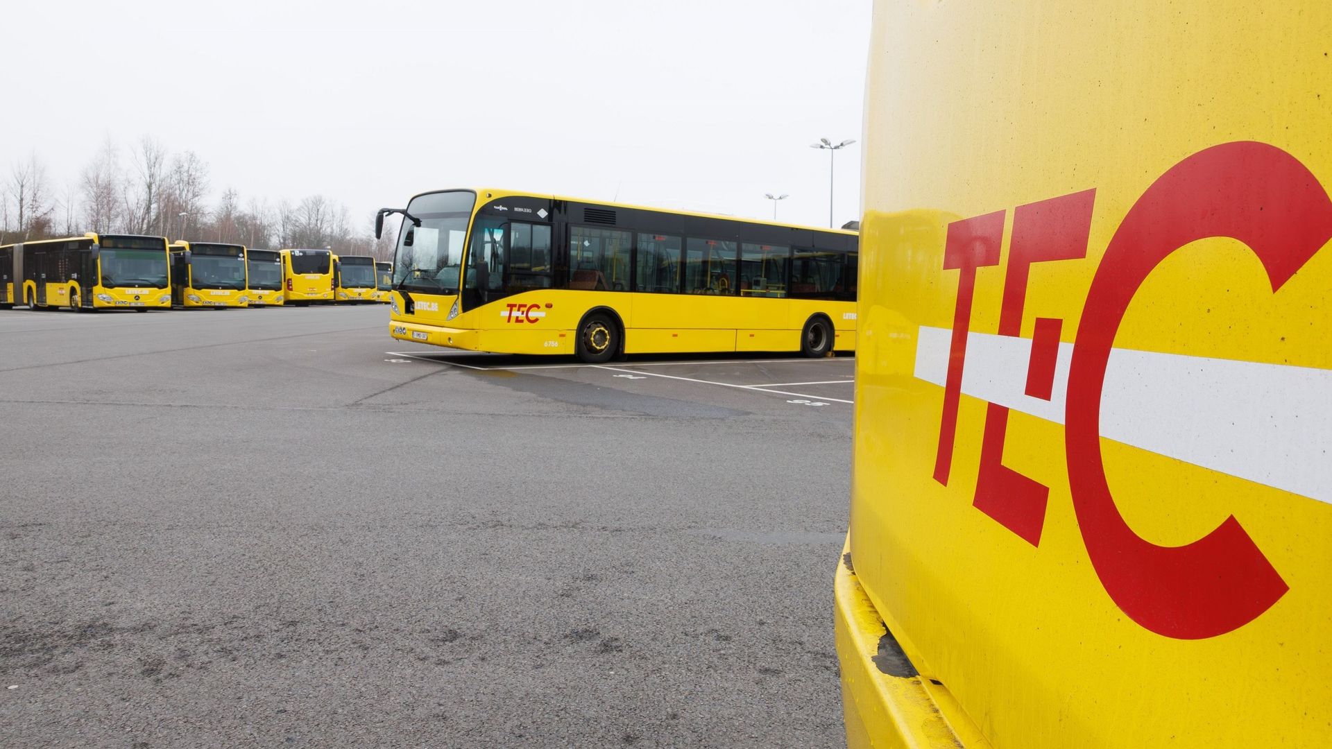 Grève dans le réseau LeTec : la grève continue à Liège-Verviers et Charleroi, le travail reprend à Namur et dans le Brabant wallon - RTBF Actus