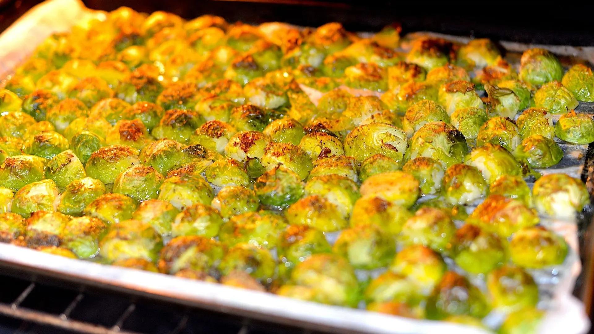 Choux de Bruxelles rôtis : la recette qui va vous faire changer d’avis ...