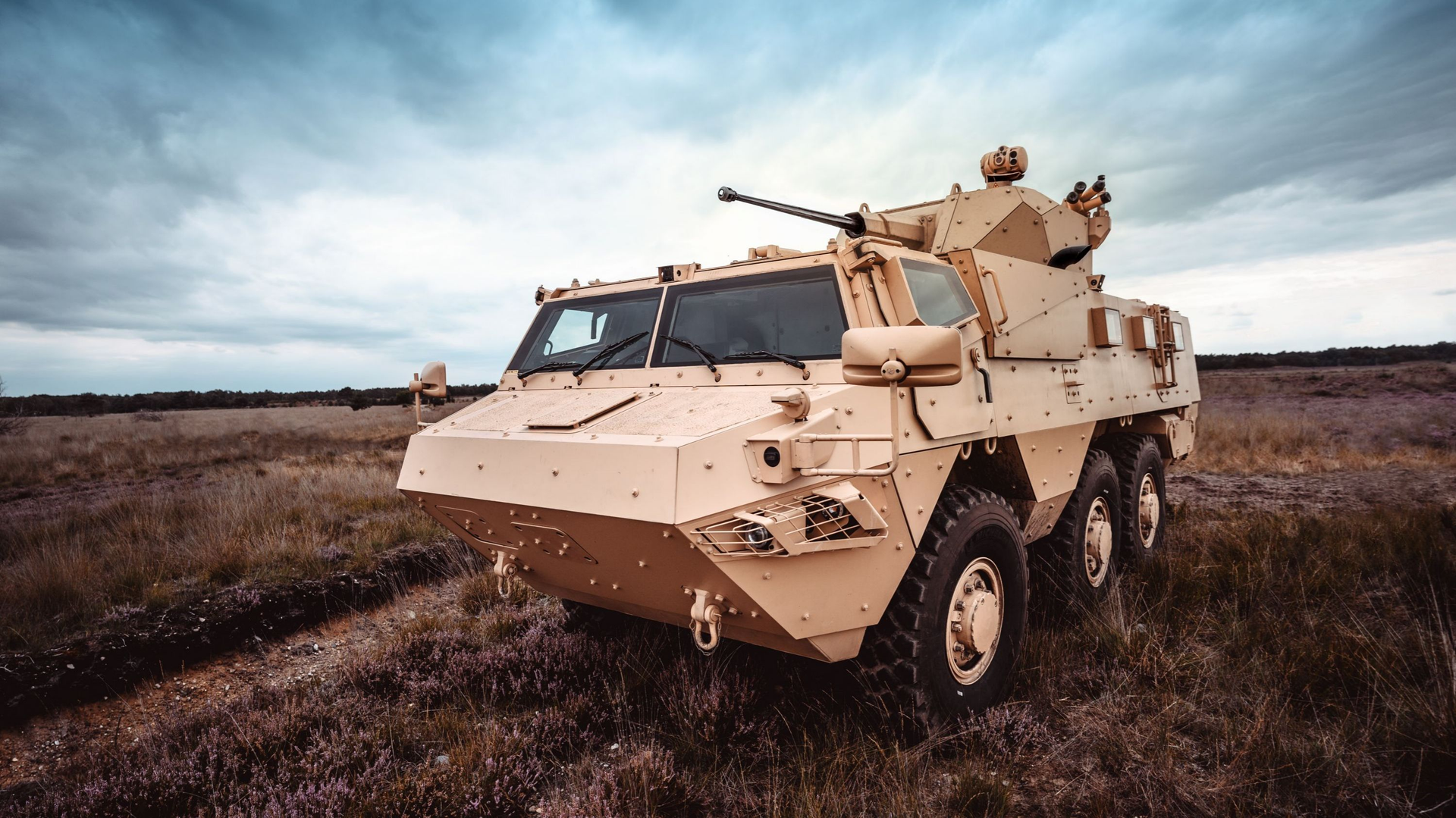 Le Cockerill I-X, intercepteur terrestre furtif, visible dans les rues ...
