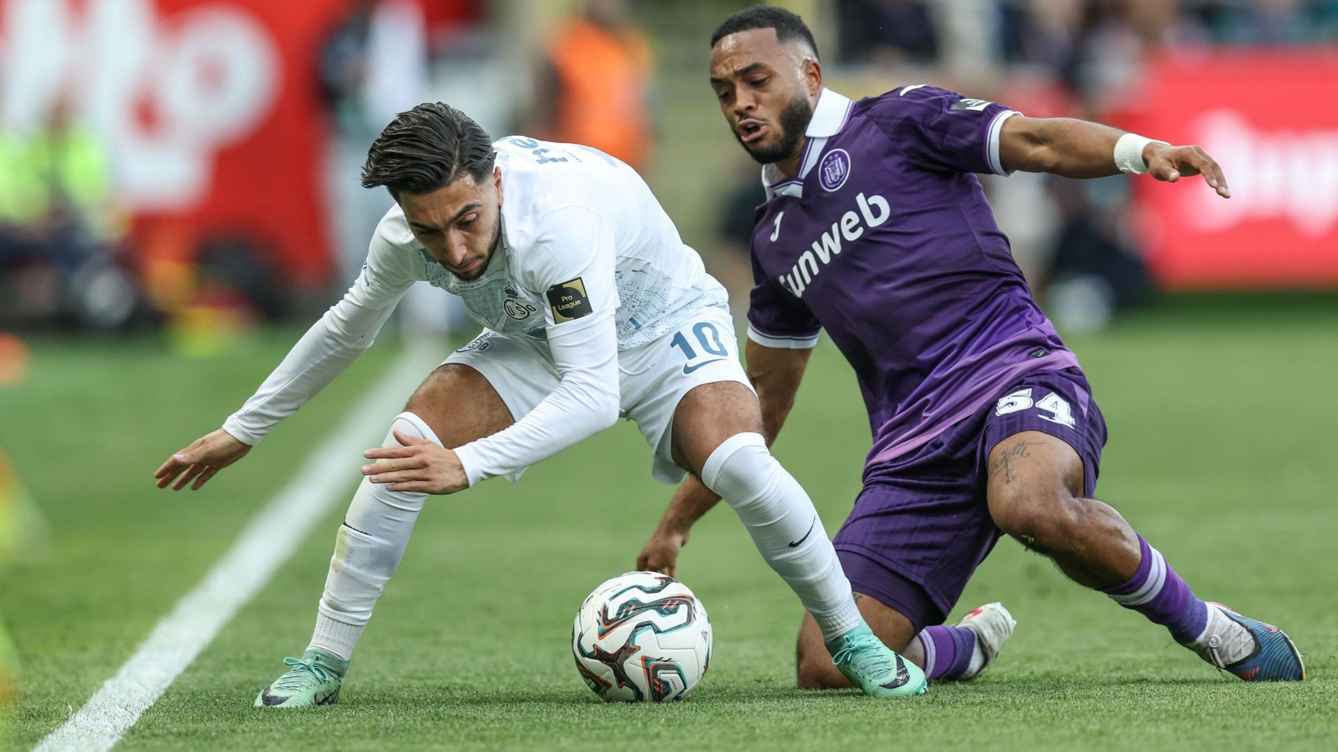 Anouar Ait El Hadj après la victoire de l’Union Saint-Gilloise contre Anderlecht : "Le résultat de Bruges nous a motivés à aller gagner"