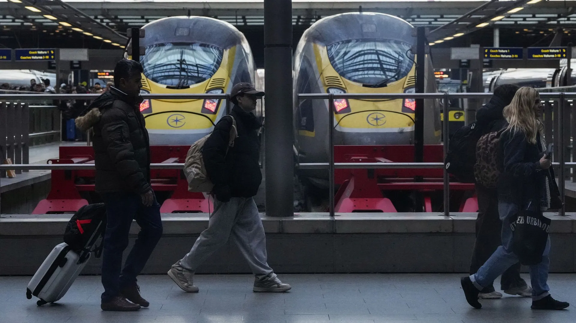 Tunnel sous la Manche : le trafic a repris dans les deux sens, des ...