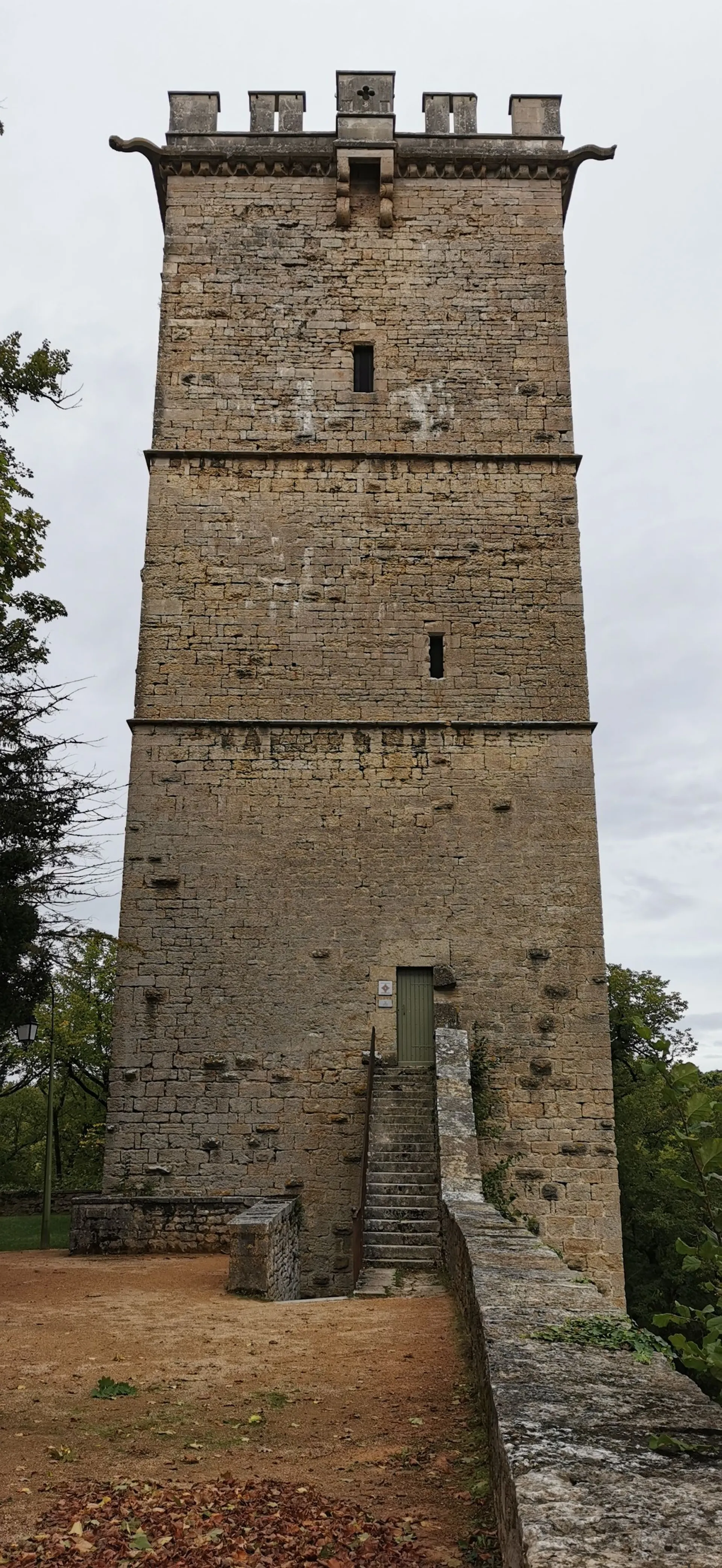 montbard-en-bourgogne-lieu-charg-de-symboles-pour-philippe-le-hardi