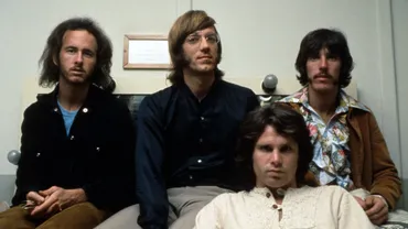 Jim Morrison : les mystères entourant la mort du légendaire chanteur