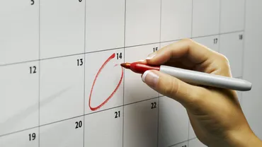 Calandre Grecque D’où vient l’expression 'renvoyer aux calendes grecques' ? - RTBF Actus
