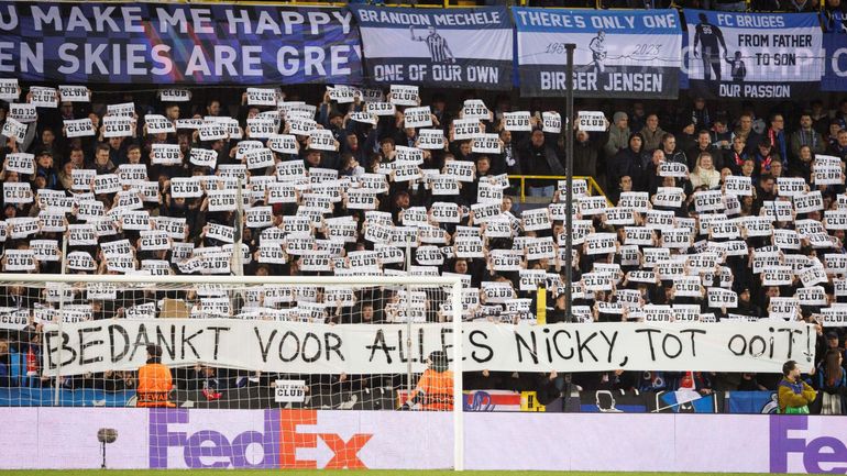 "Ce n’est pas notre Club" : les supporters brugeois soutiennent Nicky Hayen avec des banderoles claires "Ce n’est pas notre Club" : les supporters brugeois soutiennent Nicky Hayen avec des banderoles claires