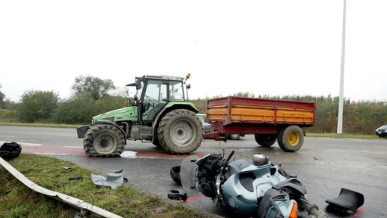 Le nombre d'accidents de tracteurs augmente de 40% pendant la période des récoltes