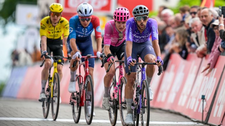Circuit Franco-Belge : Corbin Strong triomphe, Arn