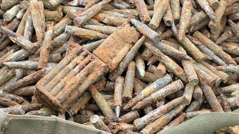 Un stock de munitions de la Seconde Guerre mondiale découvert dans la cour d'une école de Malèves-Sainte-Marie