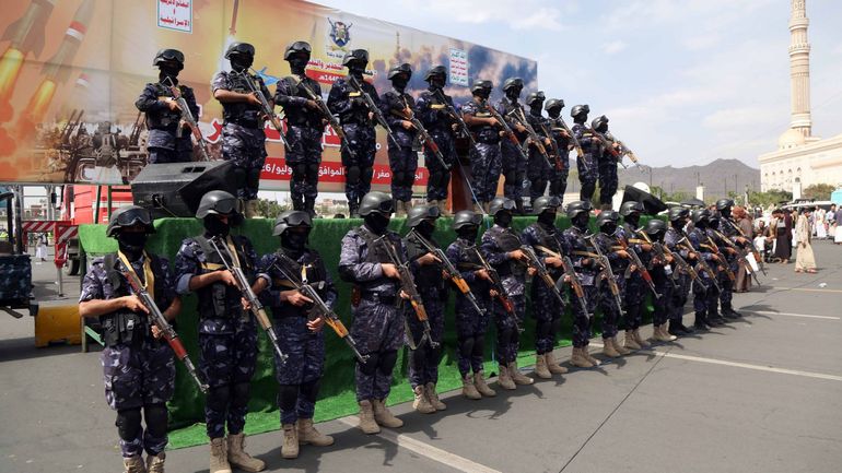 Guerre au Proche-Orient : les Houthis pro iraniens du Yémen annoncent un blocus maritime de l'Arabie saoudite