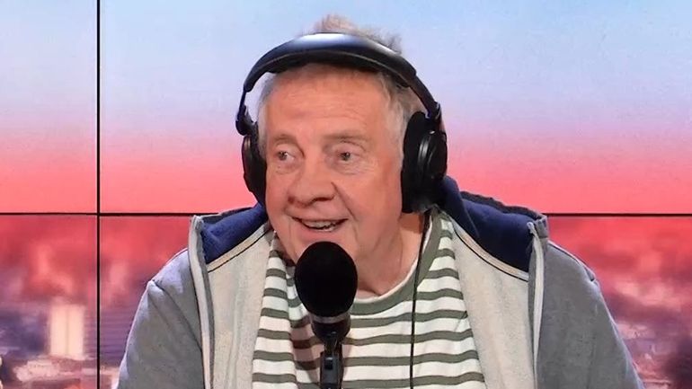 Jean-Luc Fonck devient vendeur de lunettes dans sa nouvelle chanson : "Cuisinière"