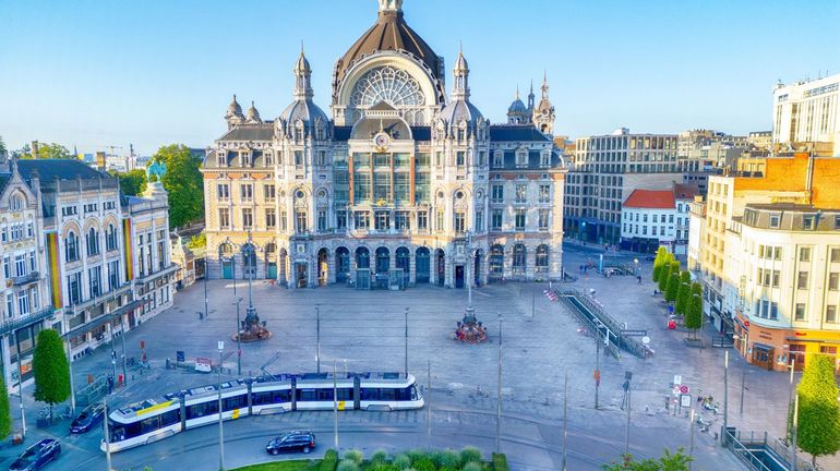 Anvers : neuf personnes blessées après une collision entre deux trams