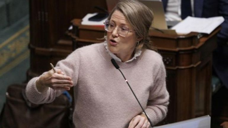 La Chambre adopte le projet de loi sur l'interdiction de territoire "à vie" aux terroristes et personnes radicalisées