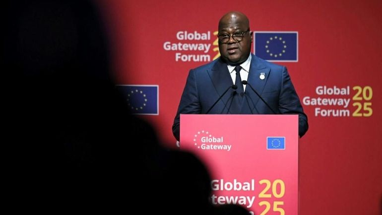 Tshisekedi tend la main à Kagame pour faire 