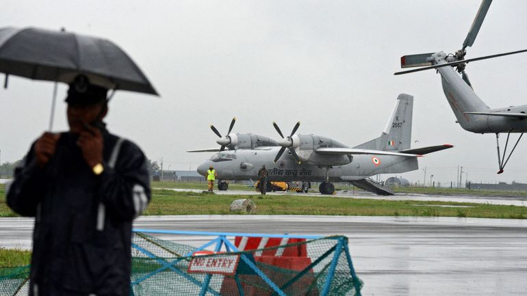 Inde : un Antonov de transport de l'armée de l'air s'écrase, cinq morts à déplorer