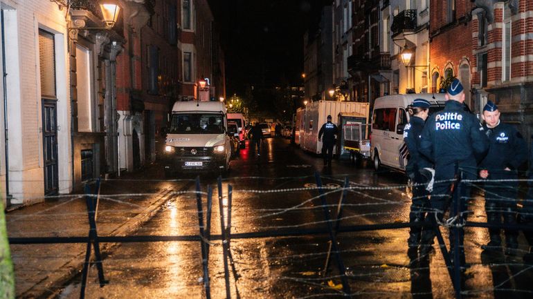 Saint-Gilles : près de 200 personnes rassemblées contre la tenue d’une conférence du MR