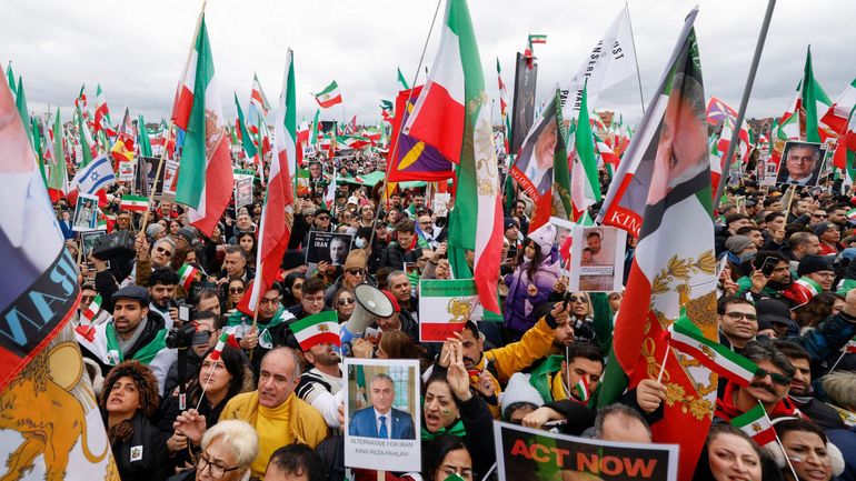 Manifestation contre les autorités iraniennes : quelque 200.000 personnes dans les rues de Munich