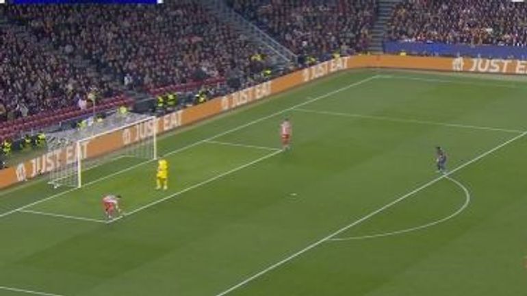 Pubill prend la balle en main dans le rectangle, le Barça étonné de l'absence de penalty contre l'Atlético