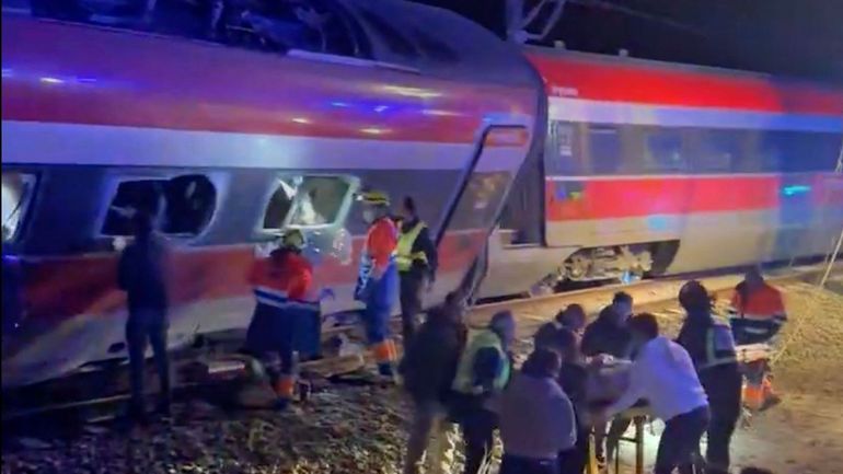 Collision meurtrière entre deux TGV en Andalousie : "C'était comme un film d'horreur"