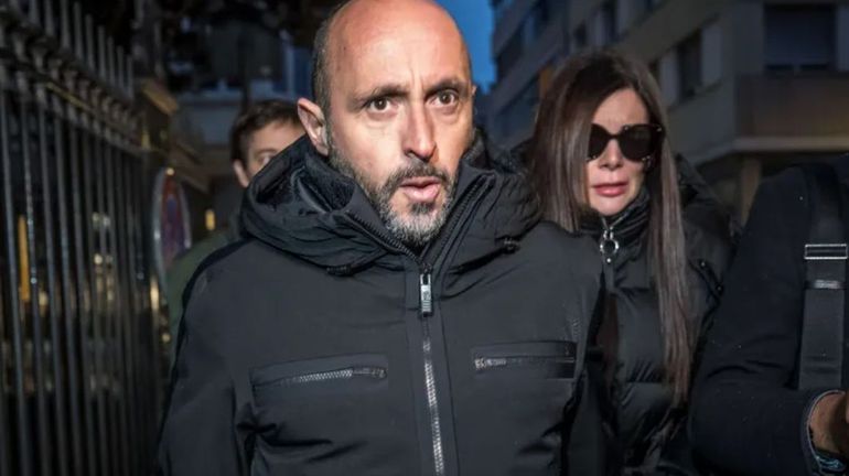 Incendie à Crans-Montana : levée de la détention provisoire du propriétaire du bar Jacques Moretti, les familles des victimes en colère