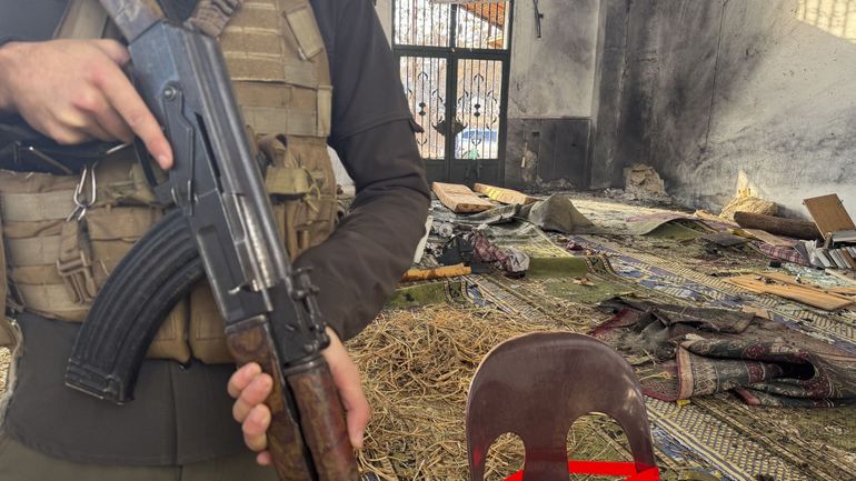 Attaque dans une mosquée de Homs : la Syrie dénonce une "tentative désespérée" pour déstabiliser le pays