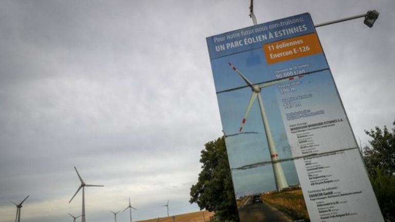 Les investissements des fournisseurs dans les renouvelables en chute libre, dénonce Greenpeace