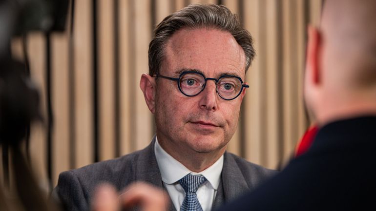 Accord sur le budget : quelle contribution pour "les épaules plus larges" ?