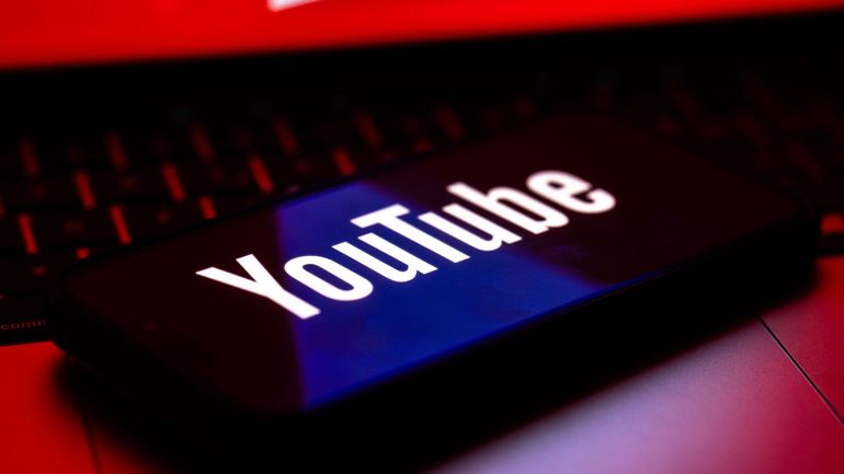 YouTube sévit contre les fausses bandes-annonces IA en fermant deux chaînes maîtresses du genre