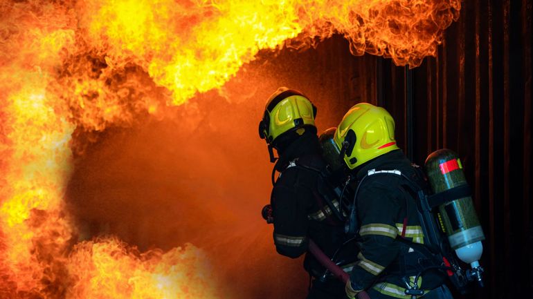 Embrasement généralisé : quel est ce phénomène soudain et connu des pompiers qui s'est produit à Crans-Montana ?