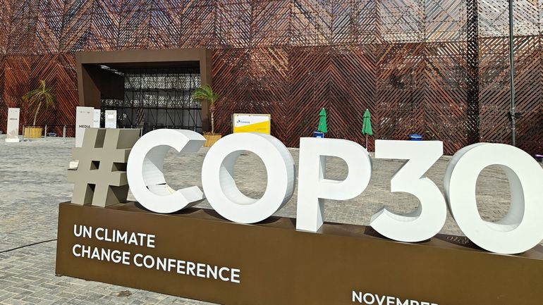 COP30 à Belém : les dirigeants adoptent un "Mutirão mondial" contre le changement climatique, sans mention d’un plan de sortie des énergies fossiles COP30 à Belém : les dirigeants adoptent un "Mutirão mondial" contre le changement climatique, sans mention d’un plan de sortie des énergies fossiles