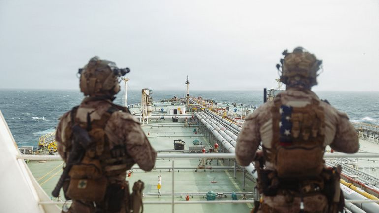 Bombardé pour la septième nuit consécutive, l'Iran menace de déclencher une "offensive totale"