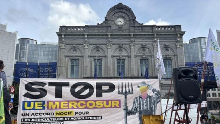 Des milliers d'agriculteurs attendus à Bruxelles le 18 décembre Des milliers d'agriculteurs attendus à Bruxelles le 18 décembre