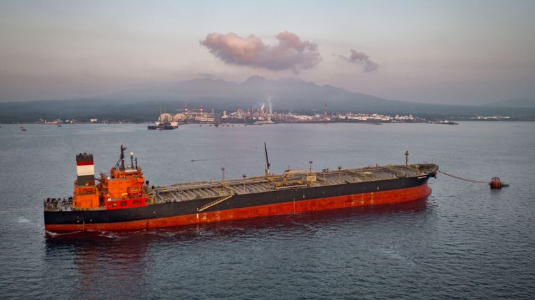 Moyen-Orient : le gouvernement américain change d'avis sur la suspension des sanctions sur le pétrole Russe (relire notre direct)