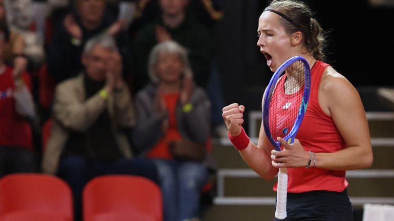 Billie Jean King Cup : exploit d’Hanne Vandewinkel face à Iva Jovic pour offrir le premier point à la Belgique