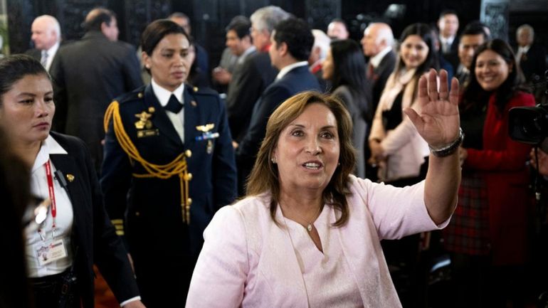 Le Pérou se dote d'un nouveau président après la destitution expresse de Dina Boluarte