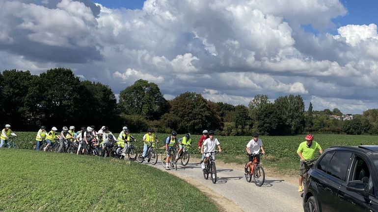 400 élèves testent le trajet domicile - école grâce au vélo bus