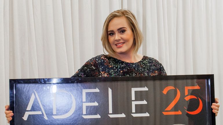 "Hello" d’Adele fête ses dix ans : retour sur le succès de ce tube planétaire "Hello" d’Adele fête ses dix ans : retour sur le succès de ce tube planétaire
