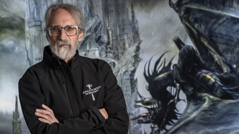 John Howe, l’illustrateur de l’univers de Tolkien, installe son atelier dans une prison médiévale en Suisse John Howe, l’illustrateur de l’univers de Tolkien, installe son atelier dans une prison médiévale en Suisse
