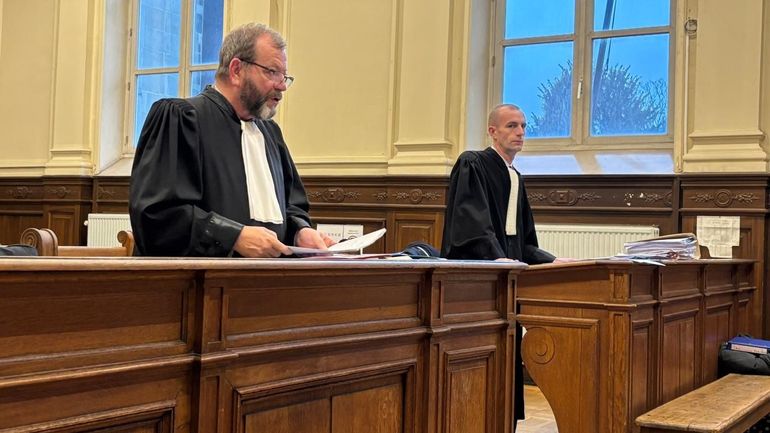 Tournai : suspension du prononcé requise pour l’ancien instituteur d’Escanaffles qui détenait des images pédopornographiques Tournai : suspension du prononcé requise pour l’ancien instituteur d’Escanaffles qui détenait des images pédopornographiques