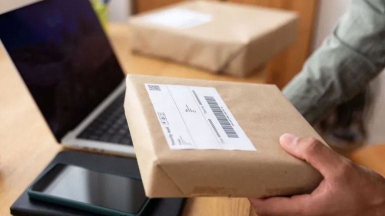 La taxe européenne sur les petits colis chinois entraîne une chute drastique des importations