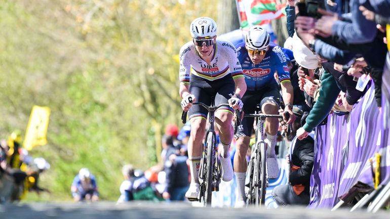 Direct audio et commenté - Tour des Flandres : Pogacar s'envole en solitaire, van der Poel et Evenepoel chasseurs solitaires