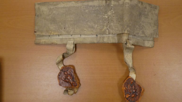 Une charte vieille de 800 ans de retour à l’Abbaye de Villers-la-Ville Une charte vieille de 800 ans de retour à l’Abbaye de Villers-la-Ville