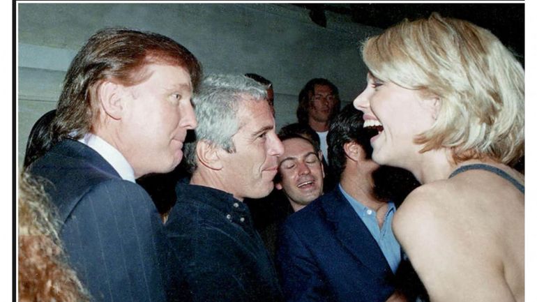 Affaire Epstein : des élus démocrates dévoilent des photos d’Epstein aux côtés de Trump et Clinton Affaire Epstein : des élus démocrates dévoilent des photos d’Epstein aux côtés de Trump et Clinton