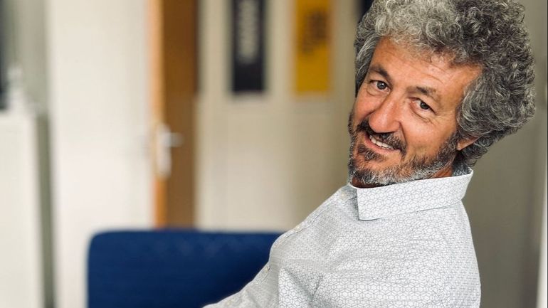 Jean-Pierre Jacqmin n'est plus le directeur de l'information de la RTBF. Mais il continuera (un peu) à la guider