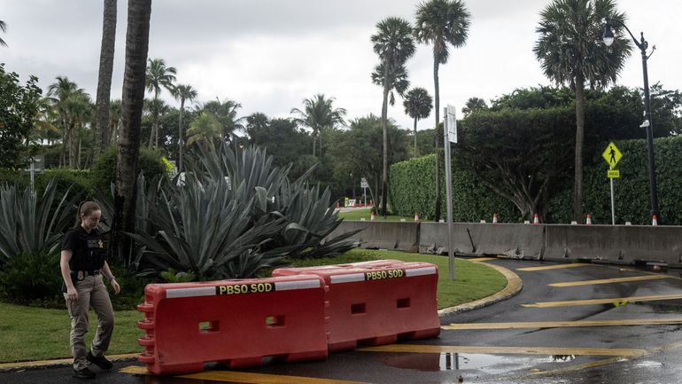 Un homme armé abattu par la police après s'être introduit dans la résidence de Donald Trump en Floride