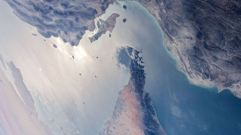 Washington a discrètement ouvert un corridor à Ormuz pour sortir du pétrole, à peu près la moitié du volume quotidien d'avant-guerre