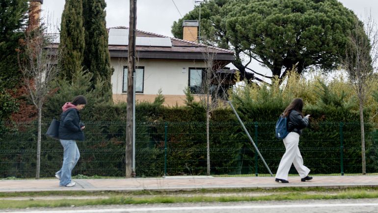 Réseaux sociaux en Australie : les jeunes de moins de 16 ans ont déjà des stratégies pour contourner l'interdiction