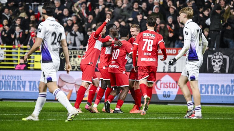 Direct audio Antwerp - Anderlecht : 2-0, Vincent Janssen et Thibo Somers font chavirer le Bosuil